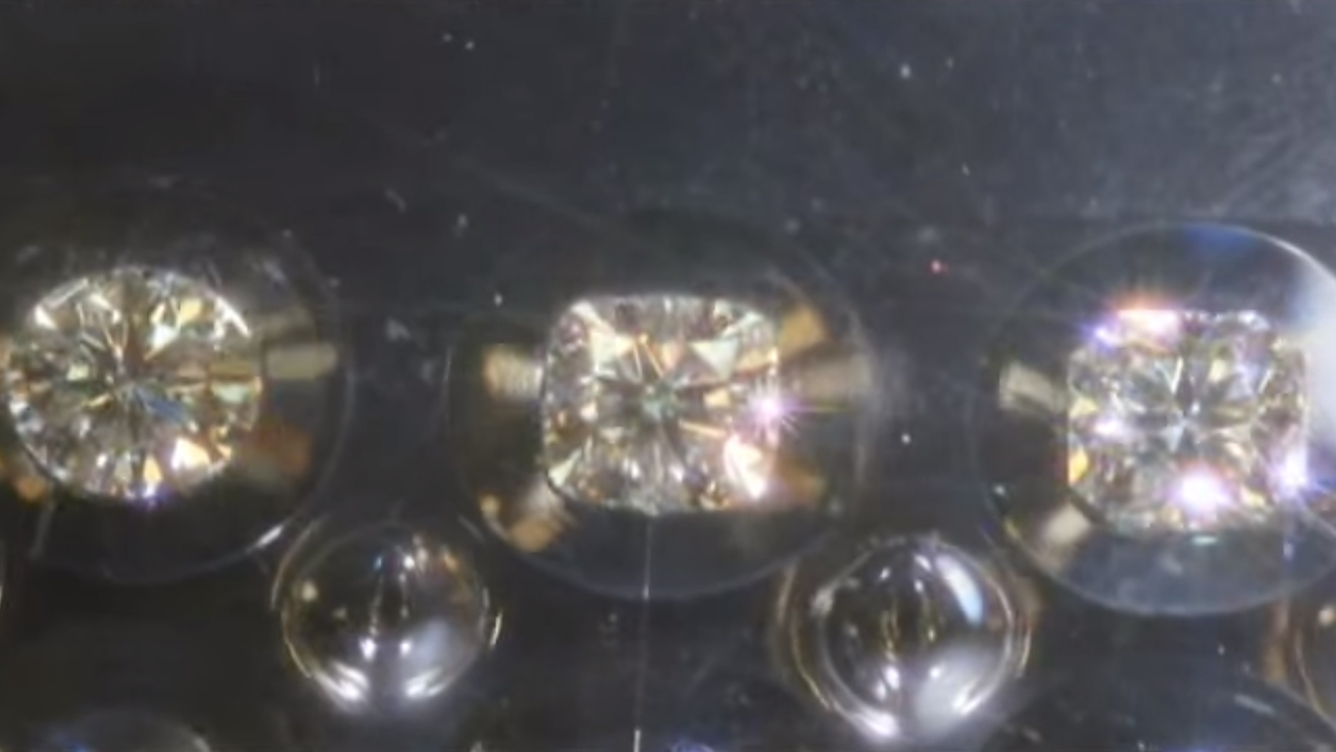 JannPaul: Showcasing Signature Super Ideal Diamond, Cushion Brellia & Angel Cut Diamonds 